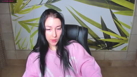 Snapshot of adell_berry chatting on January 14, 2:08 am Adel online show from January 14, 2:08 am