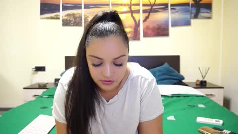Snapshot of adellineee chatting on September 14, 9:16 pm Adellineee online show from September 14, 9:16 pm
