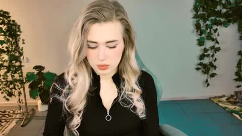 Adel online show from October 18, 1:26 pm