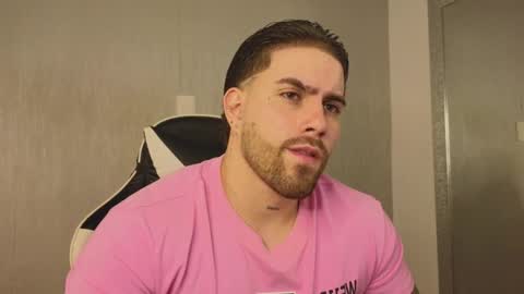 Ades online show from November 16, 1:24 pm