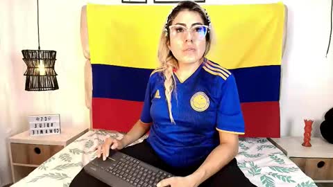 AdharaSmithh online show from September 9, 7:03 pm