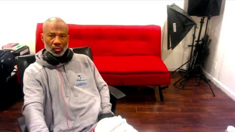 adick_ting online show from December 6, 9:16 am