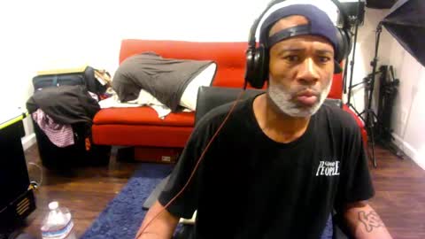 adick_ting online show from September 20, 7:11 am