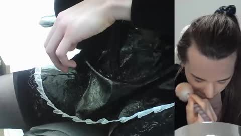 adonisblossoms online show from November 3, 1:17 am