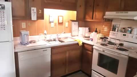 adorable22 online show from January 8, 7:31 pm