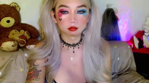 Snapshot of adorableslutxxx chatting on February 16, 6:10 am jasmine online show from February 16, 6:10 am