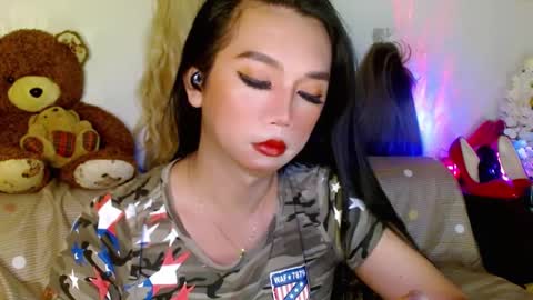 Snapshot of adorableslutxxx chatting on February 15, 2:26 am jasmine online show from February 15, 2:26 am