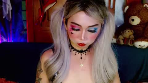 Snapshot of adorableslutxxx chatting on January 24, 5:53 pm jasmine online show from January 24, 5:53 pm