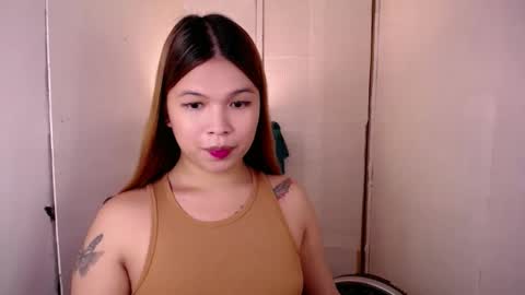 adorabletsforyouxx online show from February 6, 7:29 pm