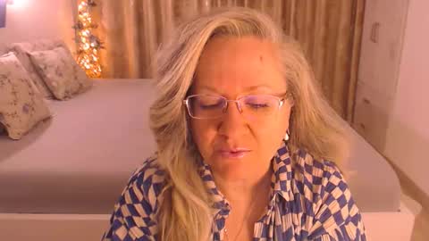 Cryna online show from January 9, 6:30 am