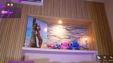 Adri crof online show from October 17, 5:00 am