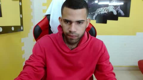 adri_sexboy online show from January 28, 12:43 pm