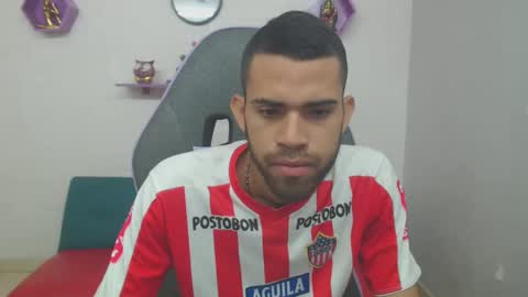 adri_sexboy online show from February 1, 1:51 pm