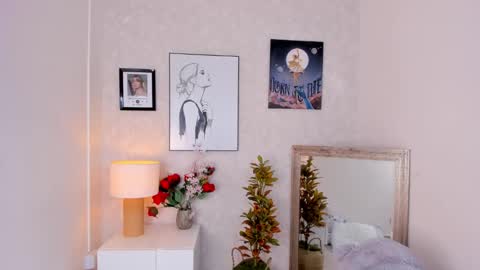 Snapshot of adria_ross chatting on March 10, 6:45 pm Adriana online show from March 10, 6:45 pm