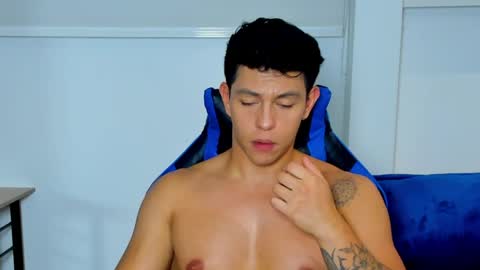 Adrian del Mar online show from May 28, 1:58 am