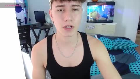 adrian morelli online show from October 18, 7:51 pm