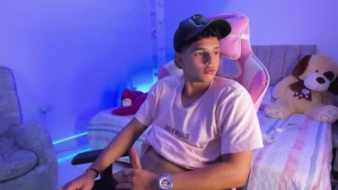 ADRIAN online show from April 15, 7:58 pm