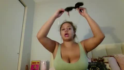 Princess Adri online show from April 6, 4:46 am