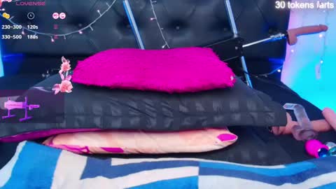 AdrianaSexy online show from February 2, 4:15 am