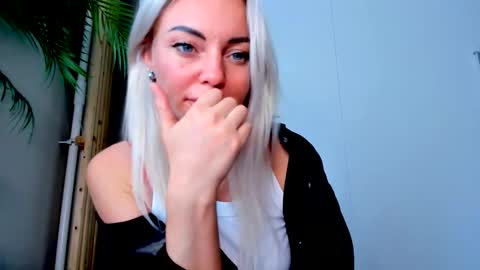 Adriana online show from September 12, 1:13 pm