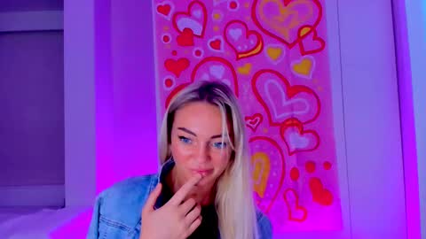 Adriana online show from February 13, 9:06 pm