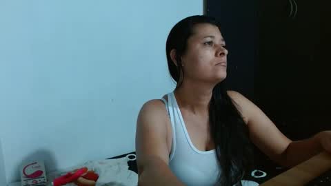 Snapshot of adriana_milf chatting on January 22, 4:02 am Adriana milf online show from January 22, 4:02 am