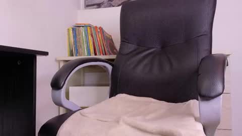 Adriana  online show from April 26, 1:42 pm