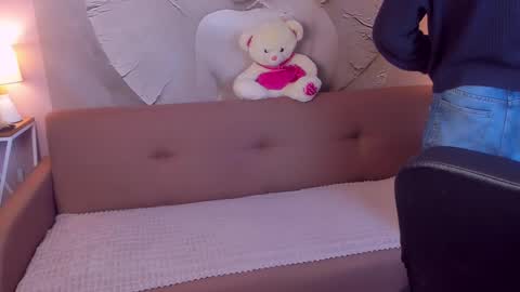 adrianoaubert online show from March 1, 2:37 am