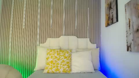 adrianstark_ online show from June 24, 12:45 pm
