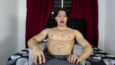 adriel_escalante online show from January 15, 3:15 am