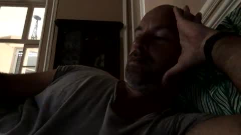 adrienfromparis online show from October 3, 6:54 am