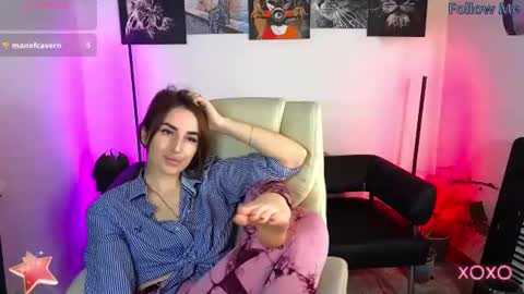 Adriana online show from March 7, 3:39 pm