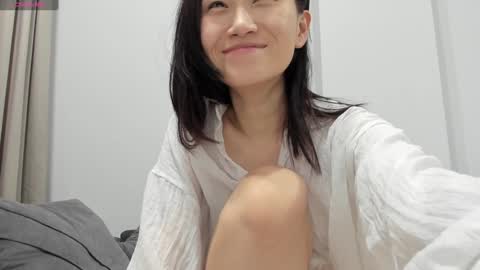 Snapshot of ae_nie chatting on February 1, 11:42 am Aenie online show from February 1, 11:42 am