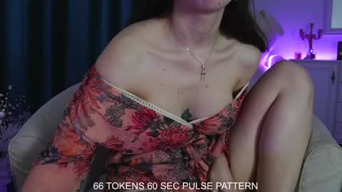 Snapshot of aelia_anara chatting on February 2, 9:51 am Aelia online show from February 2, 9:51 am