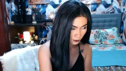Snapshot of affairtoyourgoddesskhendra chatting on October 9, 6:02 pm Dominant Goddess Contessa online show from October 9, 6:02 pm