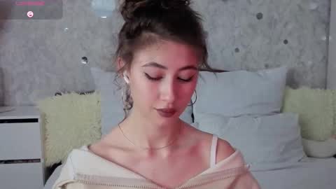 AffiinaLovsx online show from December 14, 9:48 am