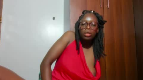 Leah online show from January 12, 6:28 am