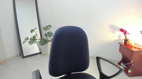 Lorena online show from October 22, 4:41 pm