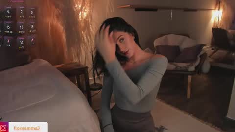 Snapshot of afrodita__25 chatting on February 24, 10:36 pm Emma online show from February 24, 10:36 pm