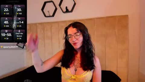 Snapshot of afroditaleclair chatting on September 16, 4:37 am Afrodita online show from September 16, 4:37 am