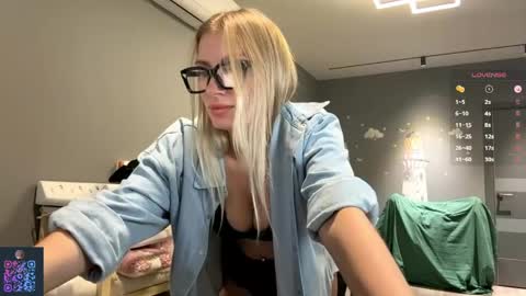 Mila -call me cute online show from June 5, 8:47 pm
