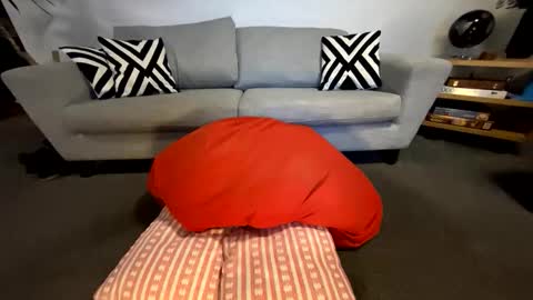 afunsterr online show from September 10, 7:53 am