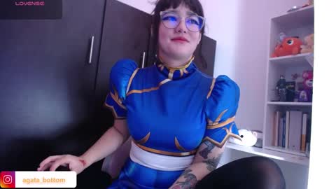 Snapshot of agata_bolton chatting on February 28, 4:31 pm Agata online show from February 28, 4:31 pm