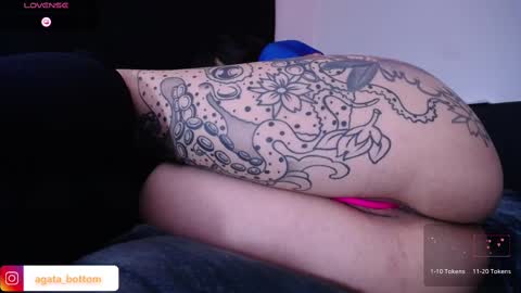 Snapshot of agata_bolton chatting on March 1, 1:21 am Agata online show from March 1, 1:21 am