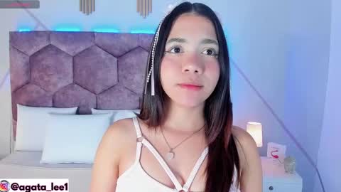 agataa_lee online show from September 19, 4:05 am