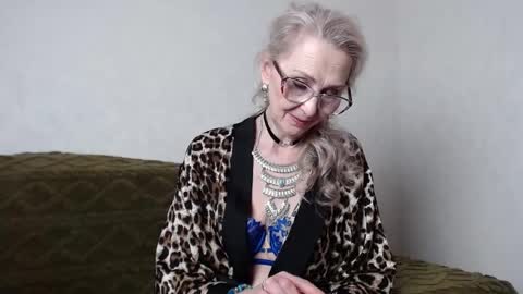 Snapshot of agatha_moore_ chatting on February 9, 1:25 pm Agatha online show from February 9, 1:25 pm
