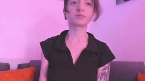 Snapshot of agathaa_ks_ chatting on January 25, 11:32 pm Camila 2 online show from January 25, 11:32 pm