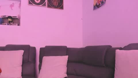 Snapshot of agathaa_ks_ chatting on February 27, 12:36 am Camila 2 online show from February 27, 12:36 am