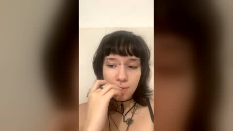 agathaaaaxx online show from March 2, 9:16 am