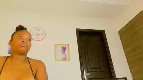 Snapshot of agatharusso chatting on September 8, 11:04 pm Agathaa online show from September 8, 11:04 pm